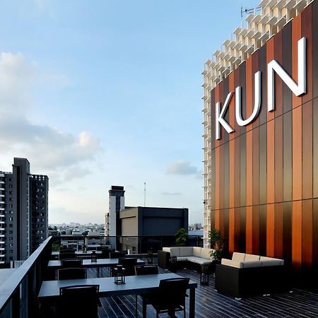 Kun Hotel Taichung Exterior foto